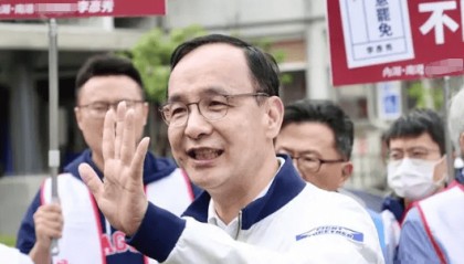外传台中市长卢秀燕将在罢免投票前表态参选国民党主席，朱立伦：非常欢迎