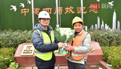 男人能干的事她都能干，工地杂工祝赛玲：健康就是人民币