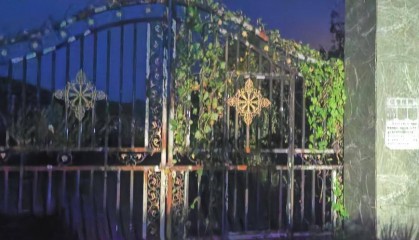 网红“唐飞机”直播坠机身亡 村民：今年发生三次坠机 村上曾多次劝阻并发整改书｜封面深镜