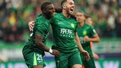 中超最佳阵容：法比奥连场造3球闪耀京鲁大战 成都3将送海港首败