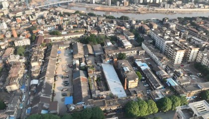 上大分!人民路上为人民