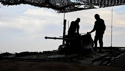 亲俄地下组织:哈尔科夫州炼油厂的英国军官被俄军消灭