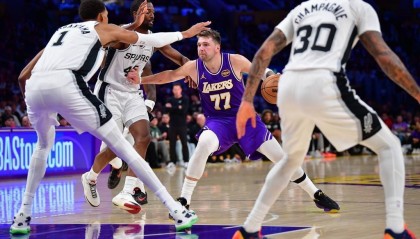 NBA官方公布湖人马刺裁判报告 末节1.2秒存在关键误判
