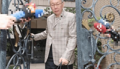 台媒:法官上午11时传柯文哲下午6时开羁押庭,柯文哲将在候审室等7小时