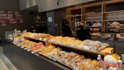 千平大店,面包4元起!低价烘焙疯狂扩军