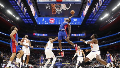 坎宁安22分唐斯21+11 活塞98-128不敌尼克斯