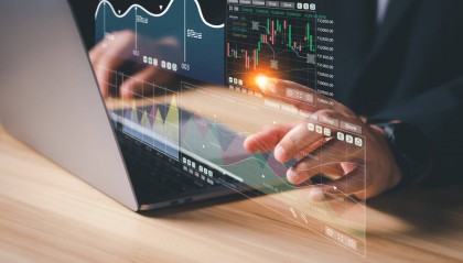 中银证券冲高回落现跌停！6家A股券商年内涨超20%，有机构业绩预增超10倍