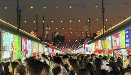 日均客流10万人！看济南网红夜市何以破圈？