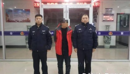 嫌联系车主挪车“太费事”，济南一男子先后扎坏八辆汽车轮胎