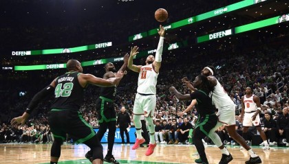 怀特34分布伦森22+6 塔图姆缺阵绿军胜尼克斯2-3