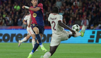 复仇！欧冠-拉菲尼亚戴帽莱万破门 巴萨4-1终结对拜仁6连败