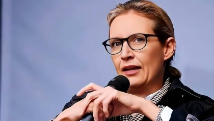 在德国大出风头的魏德尔，只是伪装极右翼？两次选择尽显“妥协”！