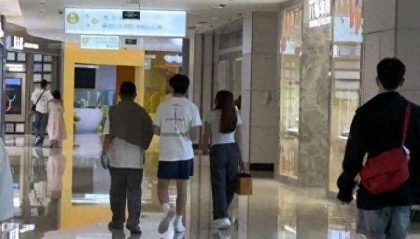 刘涛老公王珂吃软饭，炒币血亏，形象邋遢，被嘲配不上刘涛