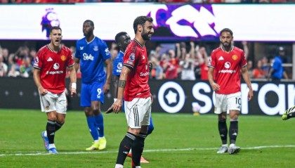 曼联新援姆贝乌莫首秀惊艳,阿莫林盛赞其表现