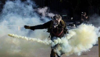 美国内战，这次好像不假！