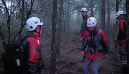 8岁男孩失联超90小时,福建及国内多支救援队齐聚石谷解!正以目击者线索形成搜救圈