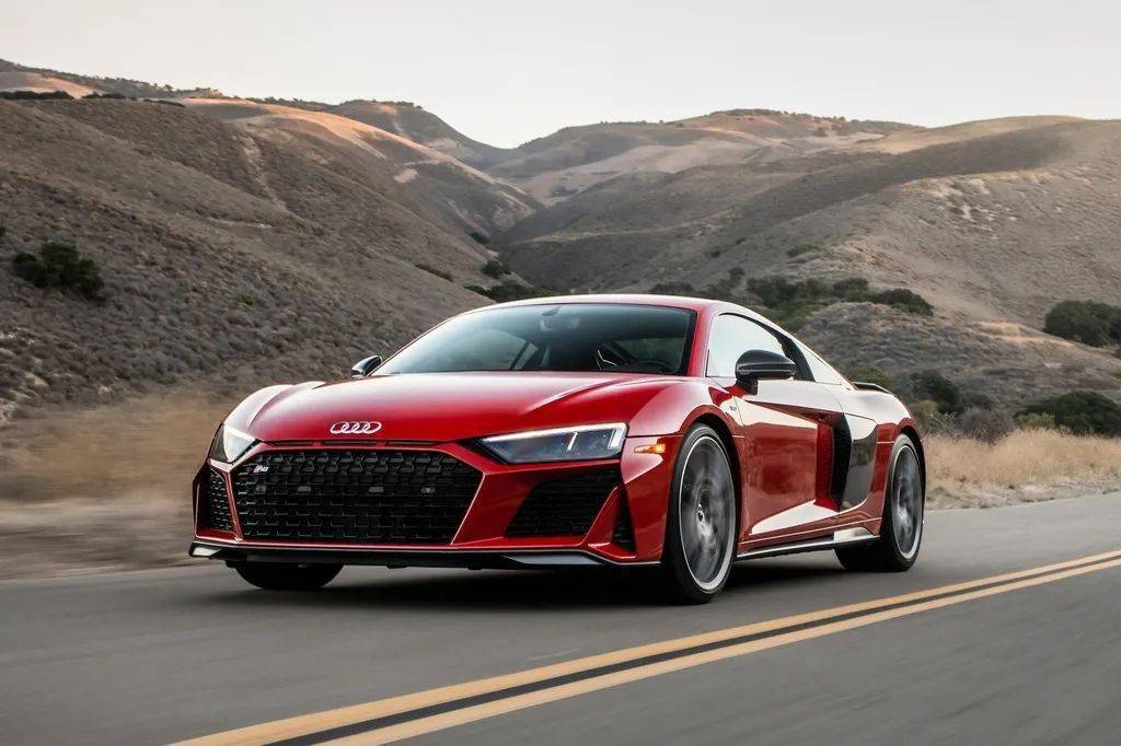 灯厂的性能之王，其辉1/18奥迪R8 Coupe Performance试玩