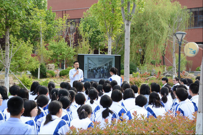 （投新黄河·教师节特刊）教育追光者：在孕育青春的校园 爱你所爱