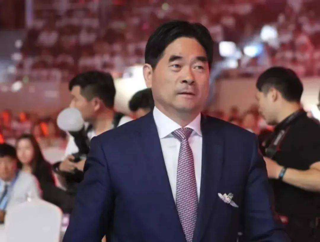红星车建兴、新城王振华、月星丁佐宏等大佬发家后多搬迁总部，常州民营企业“何以为家”？