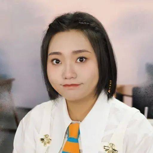 自称李雪琴前公司股东谢田飞，实名举报李雪琴公司财务问题