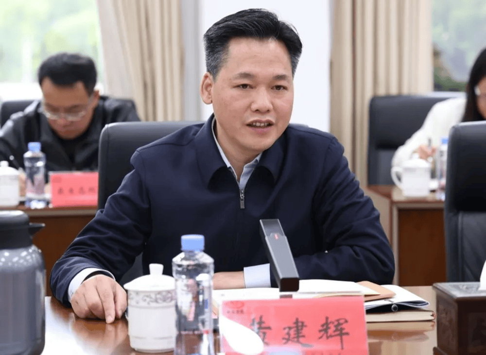 前任县委书记落马后,广西南丹3个月内再换县委书记