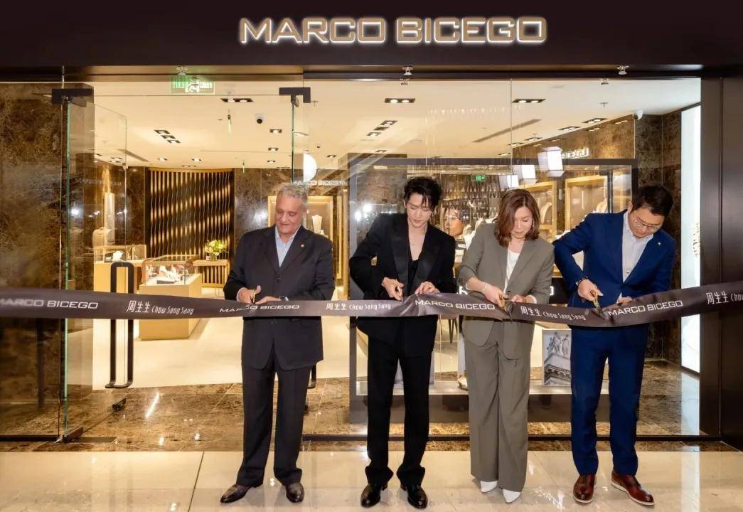 贾玲李现请假视频受热议,宁艺卓封面风格突破,顶尖设计师履新引关注