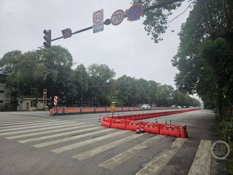 成都一辆客车撞上货车,事故已致6人死亡!多部门称正在调查