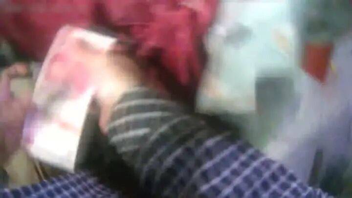 扬州一女子刷短视频惹祸：偷偷去银行取了6万现金，结果……