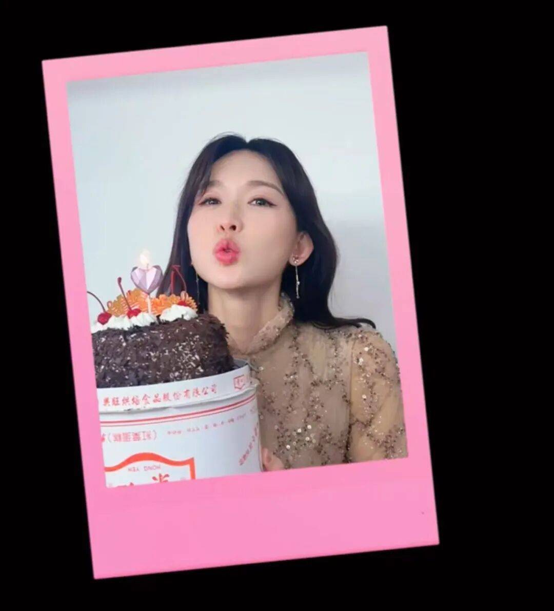 51岁林志玲发生日视频，幸福到落泪，许下3个愿望：多陪伴小宝贝，所爱之人都能很好，还有一个留在心里